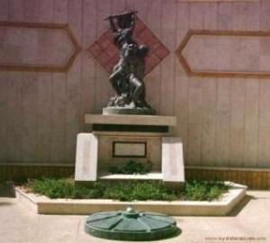 النصب التذكاري لشهداء حريق سينما عامودا